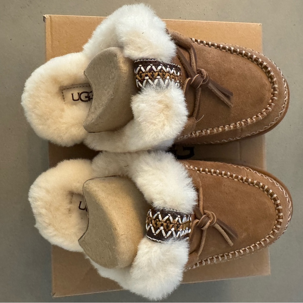 NWT (size 7) - UGG Disquette Alpine Clog - Picture 2 of 3